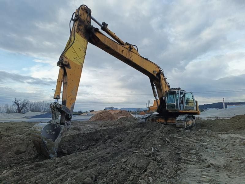 2000 Liebherr R964 Crawler Excavator