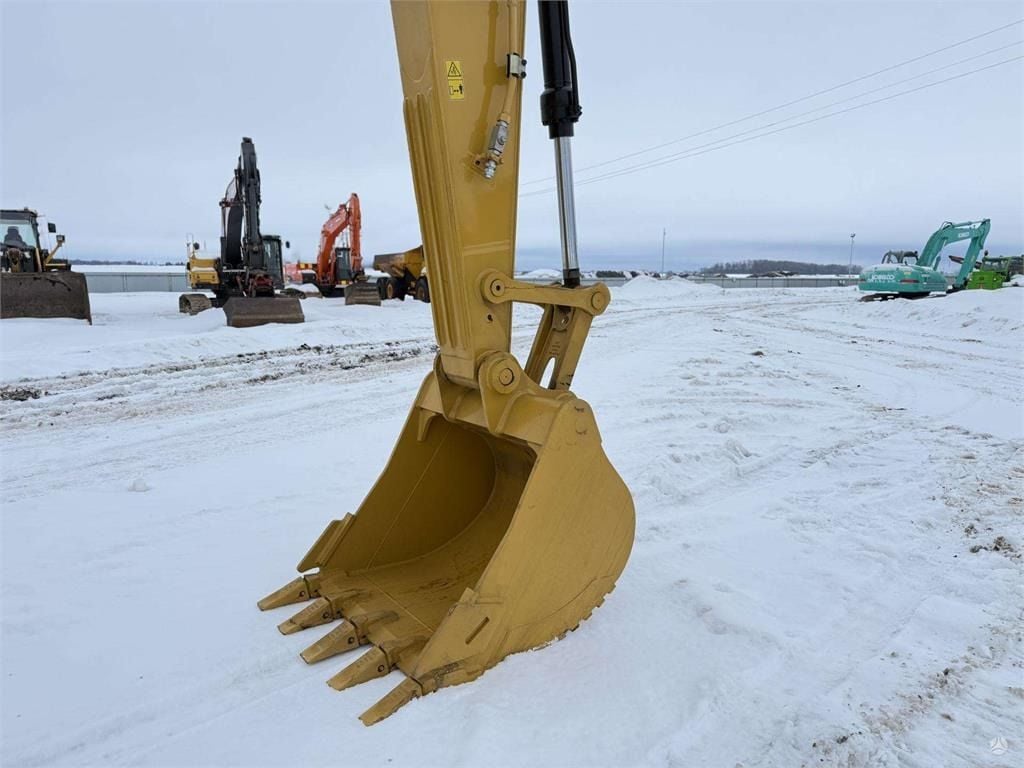 2025 Caterpillar 320D3 Crawler Excavator