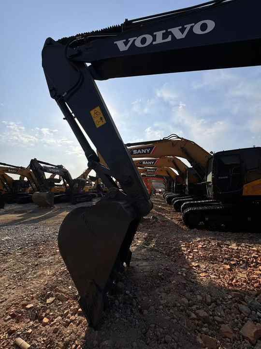 2022 Volvo EC210 Rupsgraafmachine