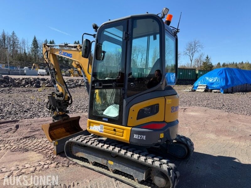 Excavator 2023 XCMG XE27E Minigraver – Engcon EC204 Tiltrotator – Gjerstad Pusseskuff – Skjær – Gummibelter