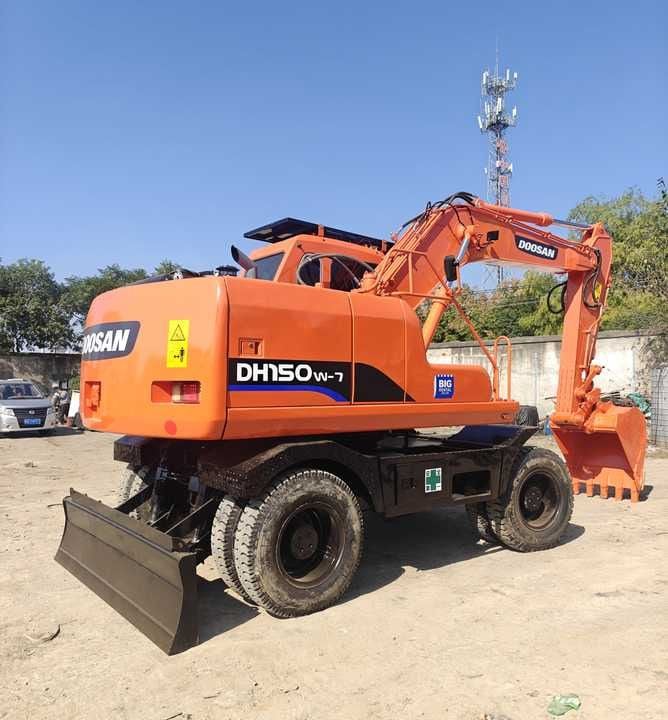 Doosan DH150W-7 Wheel Excavator