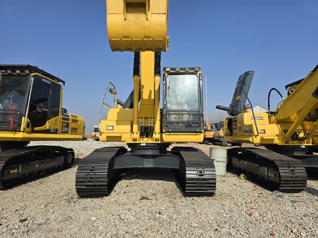 2025 Komatsu PC200-8 Crawler Excavator