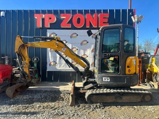 2016 Bobcat E35 Mini Excavator