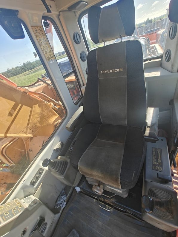 2004 Hyundai R210LC-7 Crawler Excavator