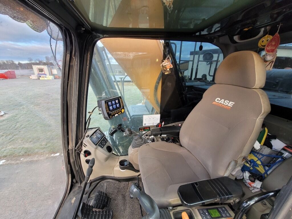 2015 CASE CX300D Crawler Excavator