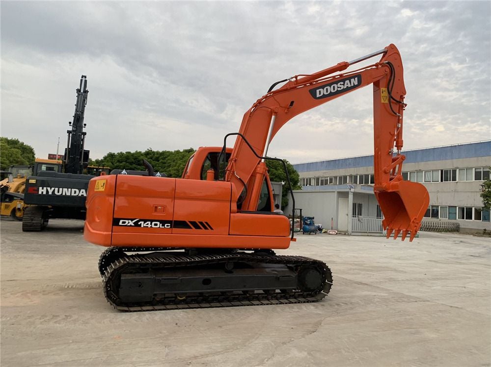 2022 Doosan DX140 Crawler Excavator
