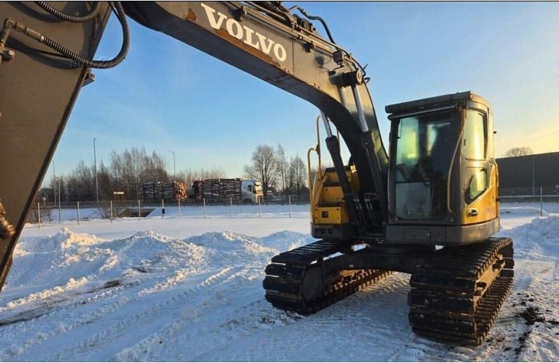2018 Volvo ECR145CL Crawler Excavator