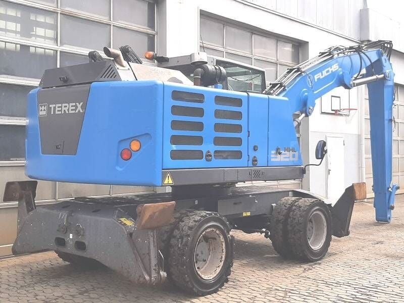 2016 Fuchs MHL320F Material Handler