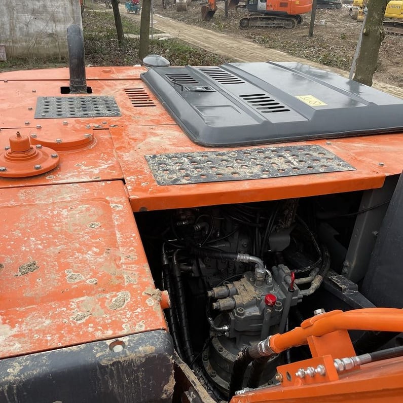 Hitachi ZX200-3G Crawler Excavator