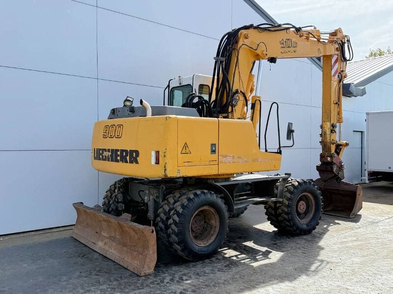 2000 Liebherr A900B LITRONIC Wheel Excavator