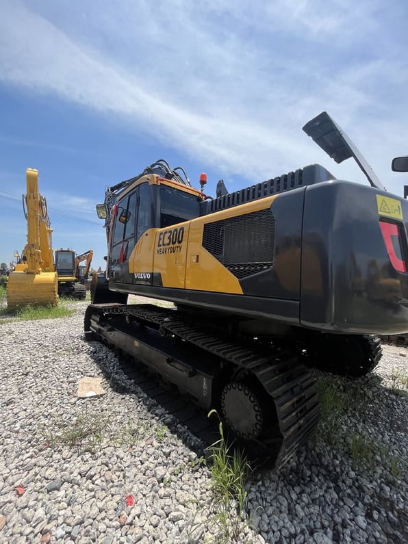 2023 Volvo EC300DL Crawler Excavator