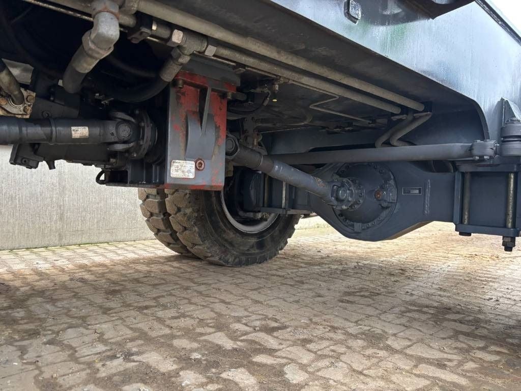 2013 Fuchs MHL380 Material Handler