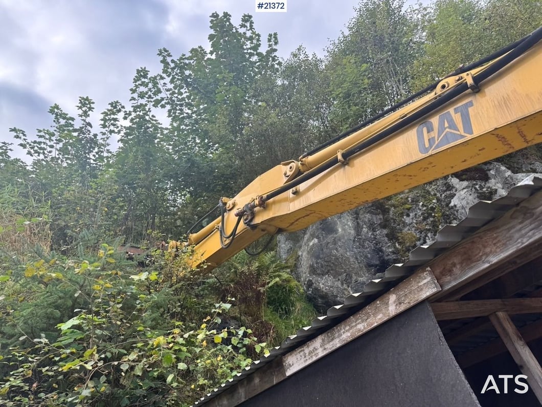 1994 Caterpillar 212B Wheel Excavator
