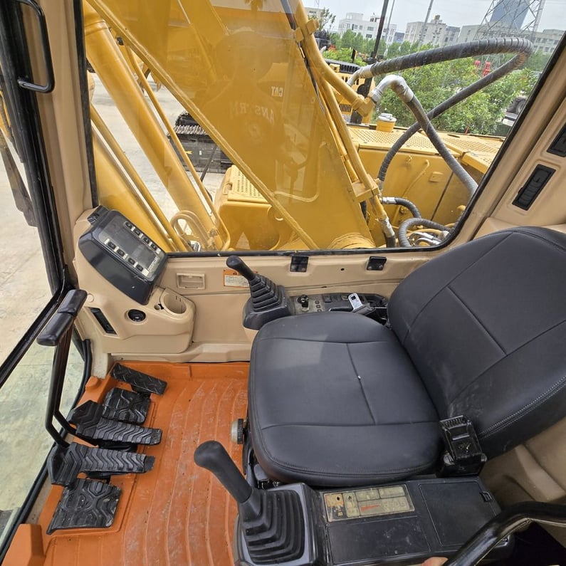 2005 Caterpillar 320BL Crawler Excavator
