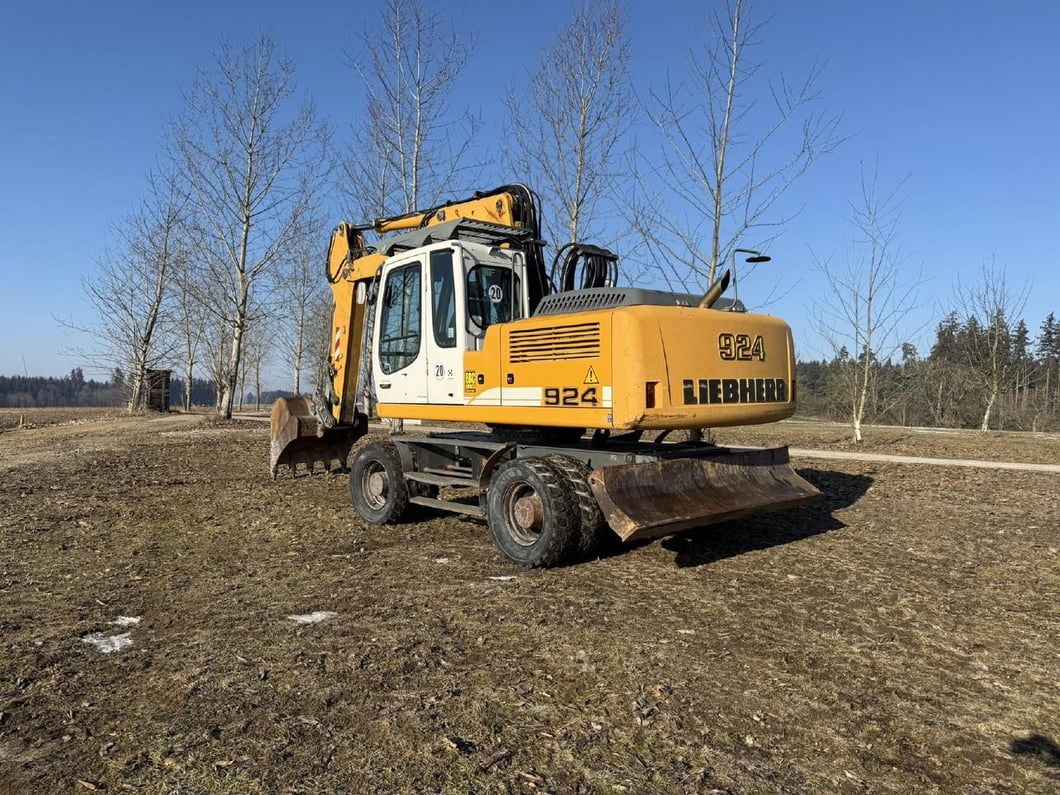 2010 Liebherr A924C Wheel Excavator