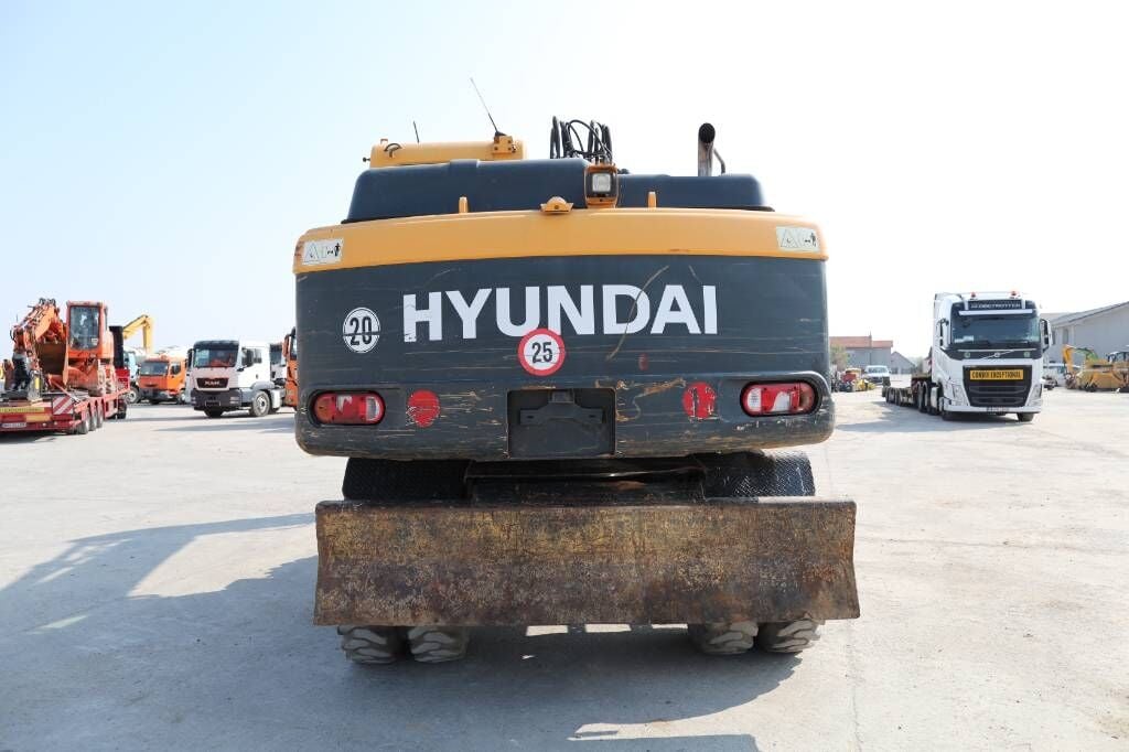 2015 Hyundai R140W-9A Wheel Excavator