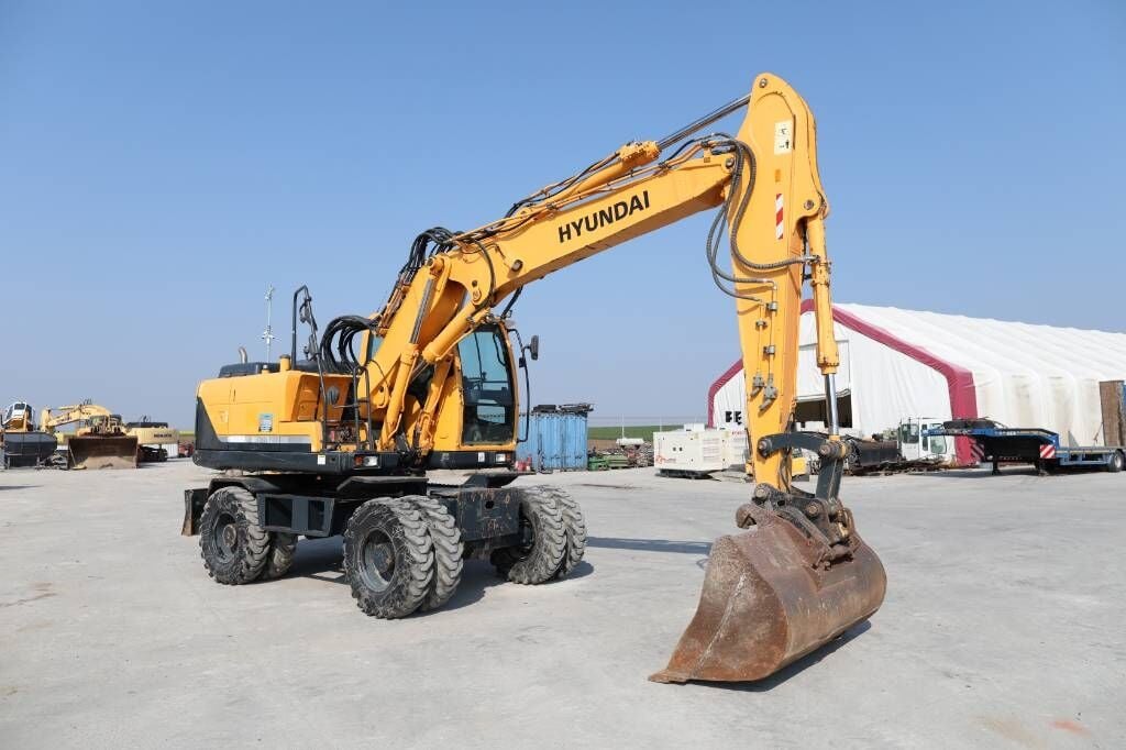 2015 Hyundai R140W-9A Wheel Excavator