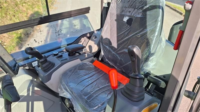 XCMG XE27CR-EV Mini Excavator