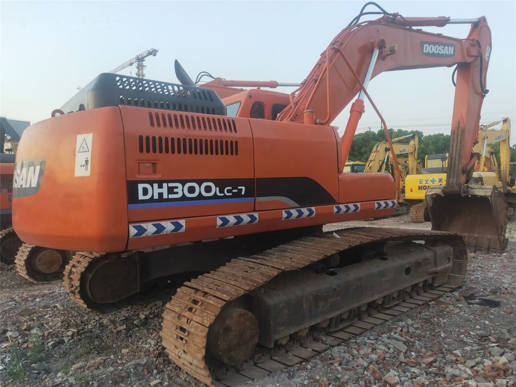 2017 Doosan DH300LC-7 Crawler Excavator