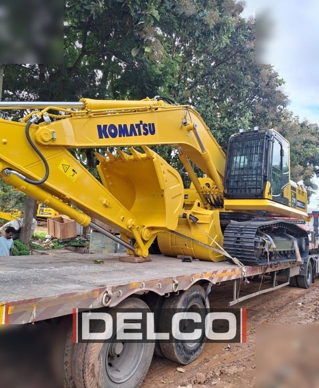 2026 Komatsu PC210LC-10 Crawler Excavator