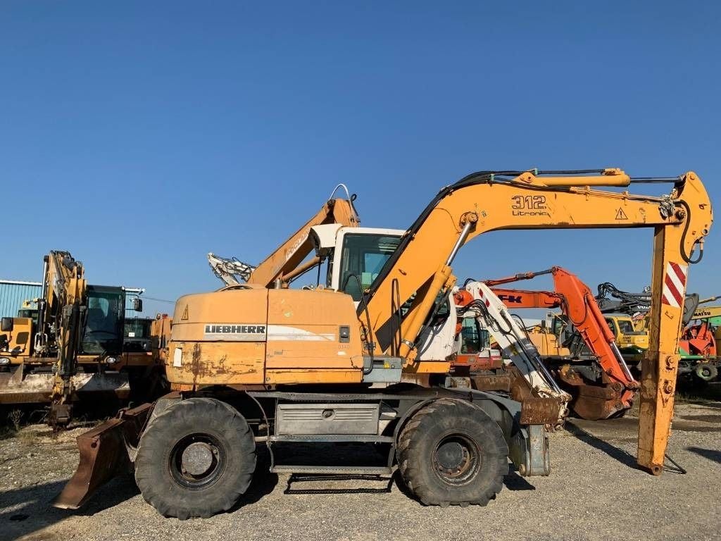2002 Liebherr A312 Wheel Excavator