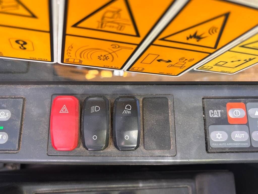 2017 Caterpillar MH3022 Material Handler
