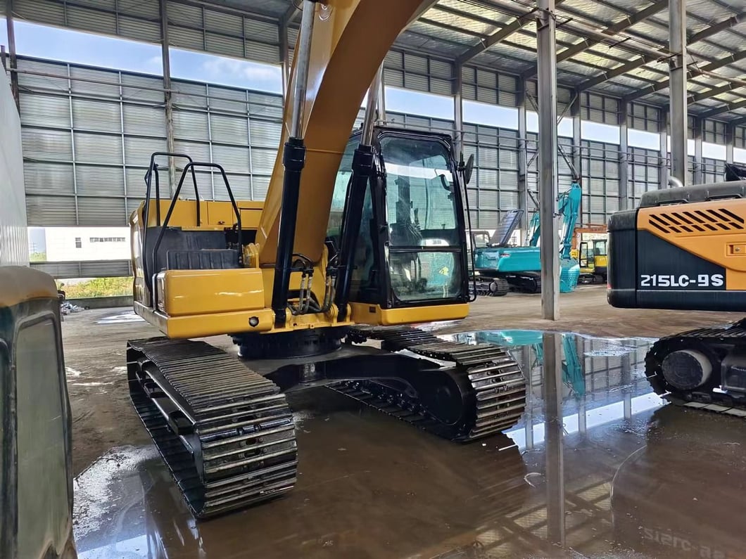 2023 Caterpillar 320GC Crawler Excavator