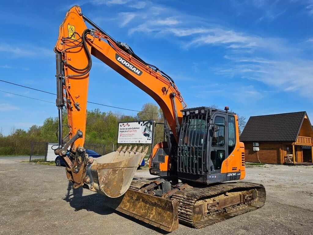 2021 Doosan DX140LCR-5 Crawler Excavator
