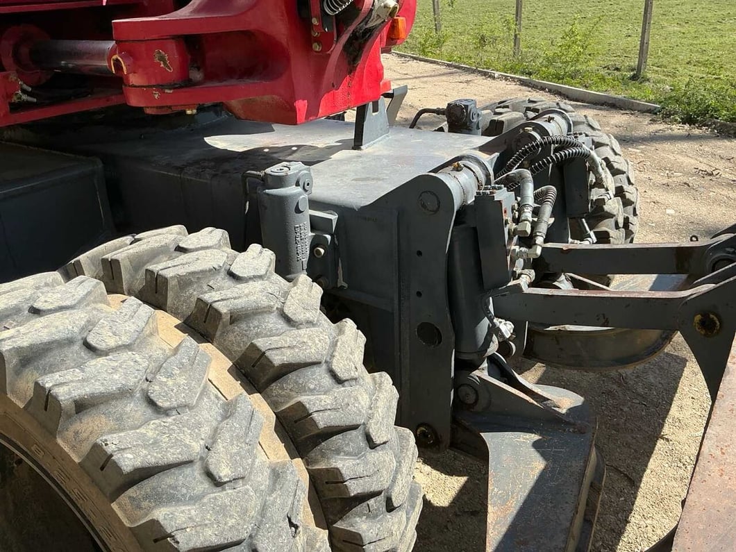 2018 Takeuchi TB295W Wheel Excavator