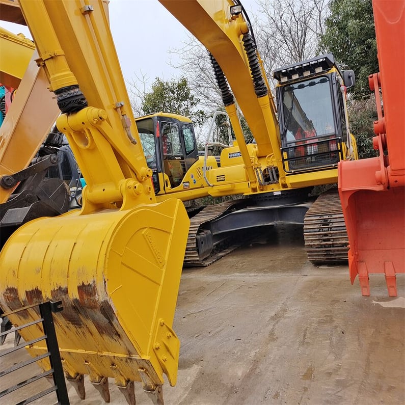 2025 Komatsu PC210LC-7 Crawler Excavator
