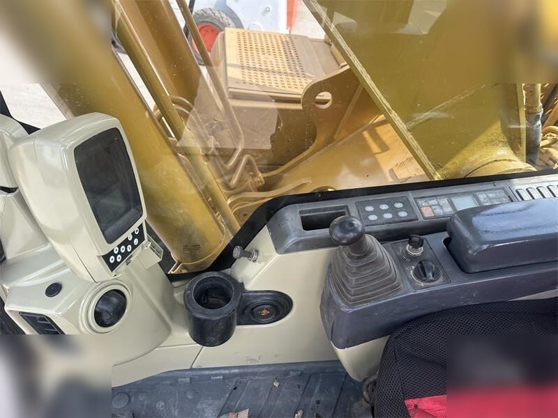 2020 Caterpillar 320CL Crawler Excavator