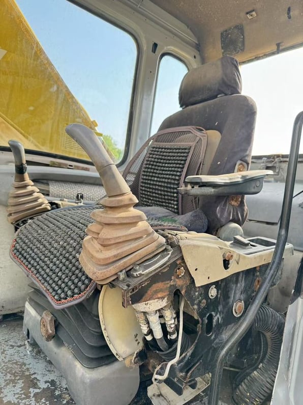 2016 Sumitomo SH200 Crawler Excavator