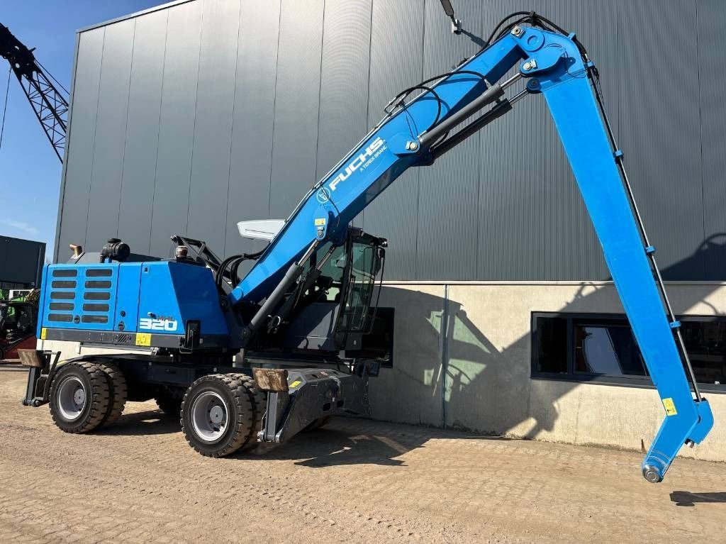 2018 Fuchs MHL320F Material Handler