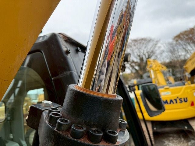 2016 Caterpillar 320E Crawler Excavator