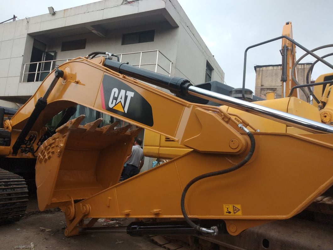 2016 Caterpillar 323DL Crawler Excavator