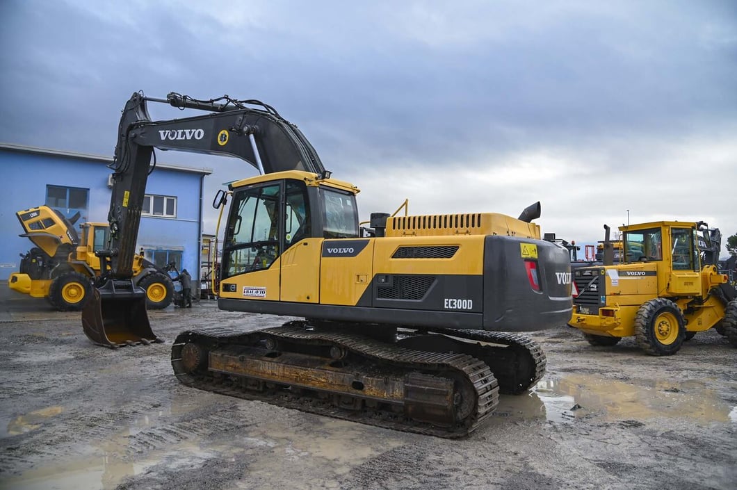 2014 Volvo EC300DNL Crawler Excavator