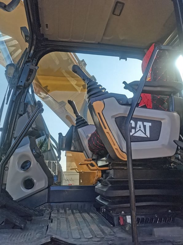 2022 Caterpillar 320GC Crawler Excavator