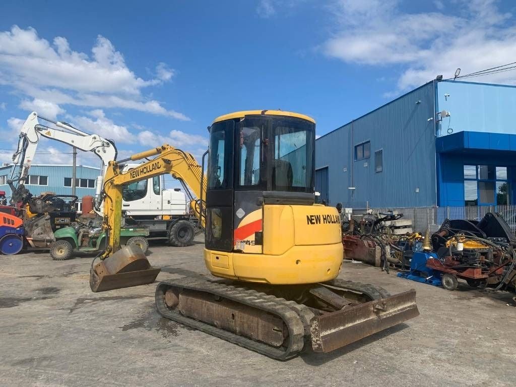 2004 New Holland EH45 Mini Excavator