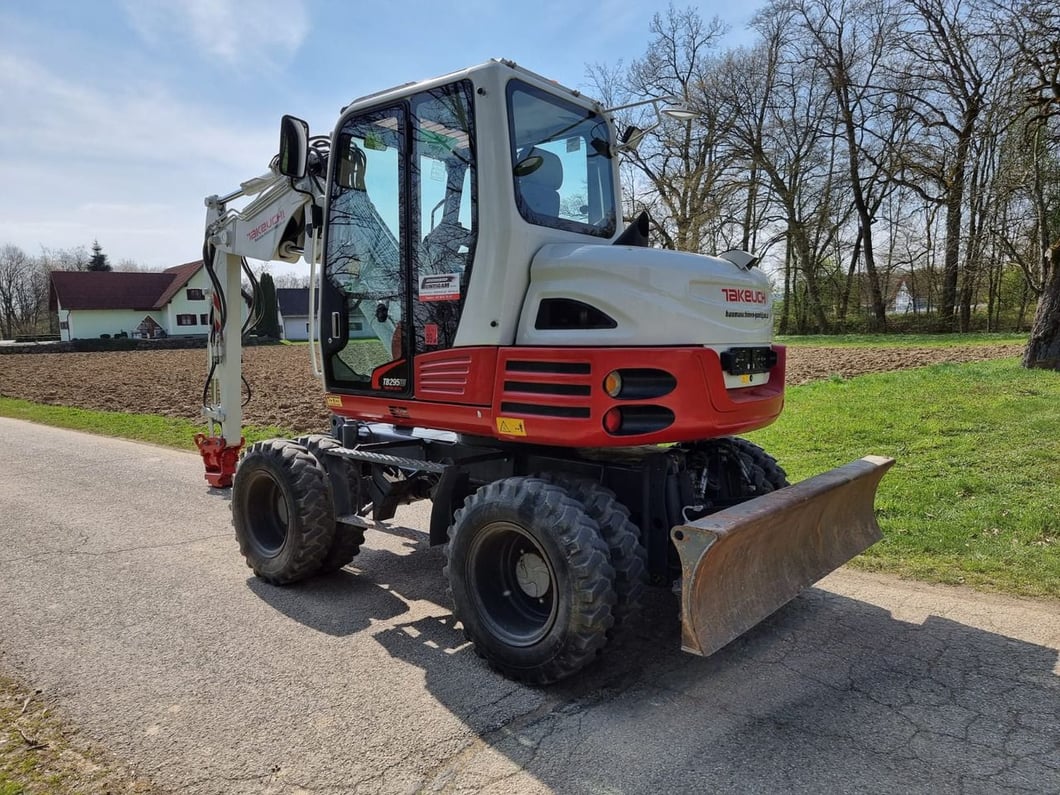 2015 Takeuchi TB295W Wheel Excavator