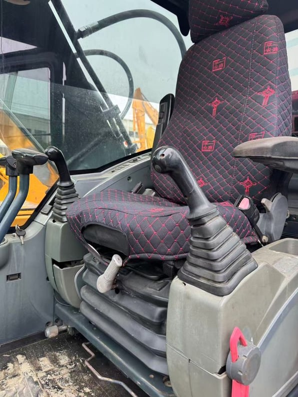 2022 Hyundai R220LC-9S Crawler Excavator