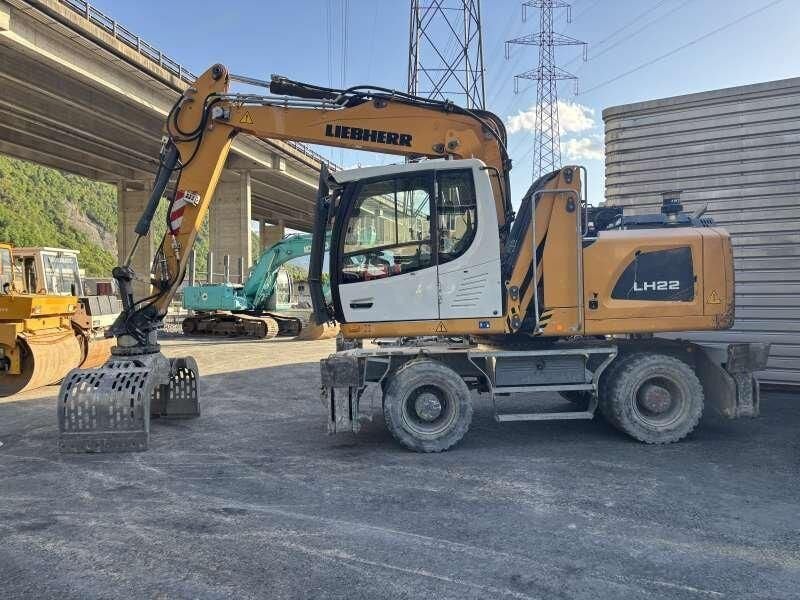 2019 Liebherr LH22 Material Handler