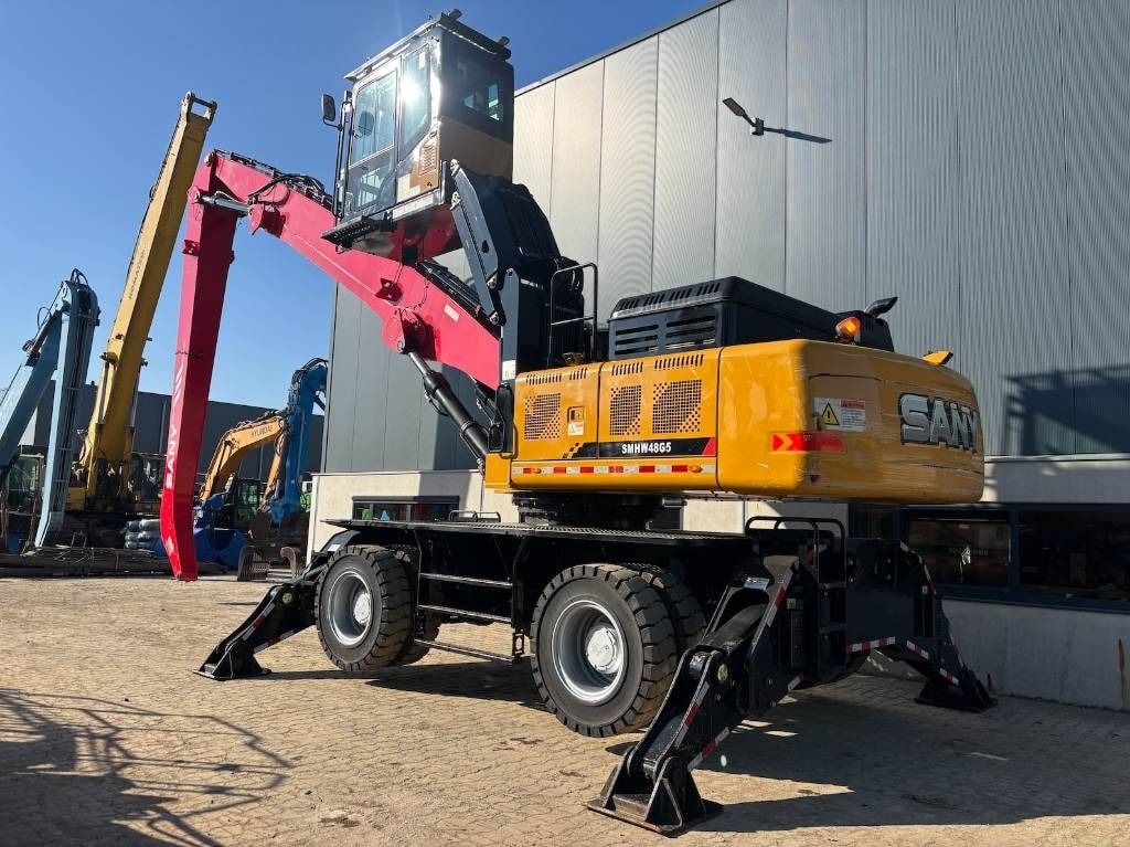 2024 Liebherr LH40 Material Handler
