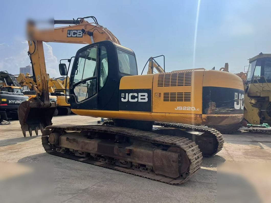 2020 JCB JS220LC Crawler Excavator