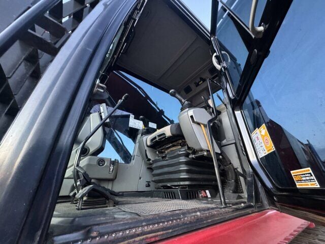 2012 Caterpillar 320E Crawler Excavator