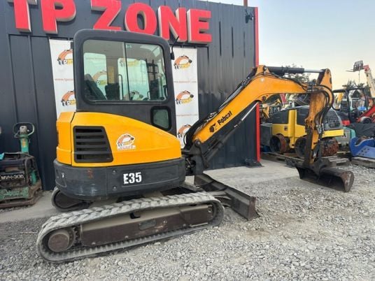 2016 Bobcat E35 Mini Excavator