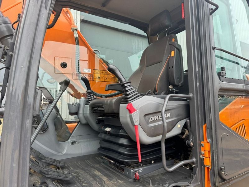 2022 Doosan DX225LC-7 Crawler Excavator