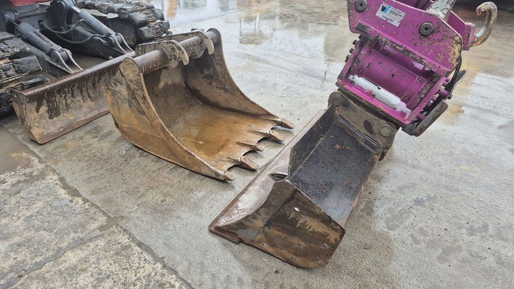 2012 Takeuchi TB1140 Crawler Excavator