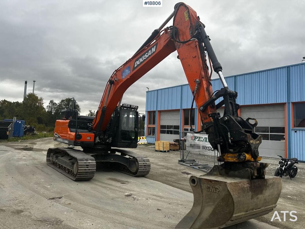 2022 Doosan DX225LC-7 Crawler Excavator