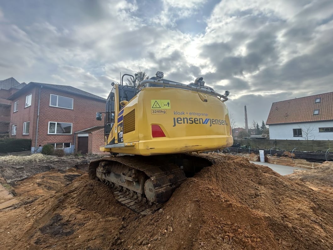 Escavatore Cingolato Komatsu PC170LC-11EO del 2023