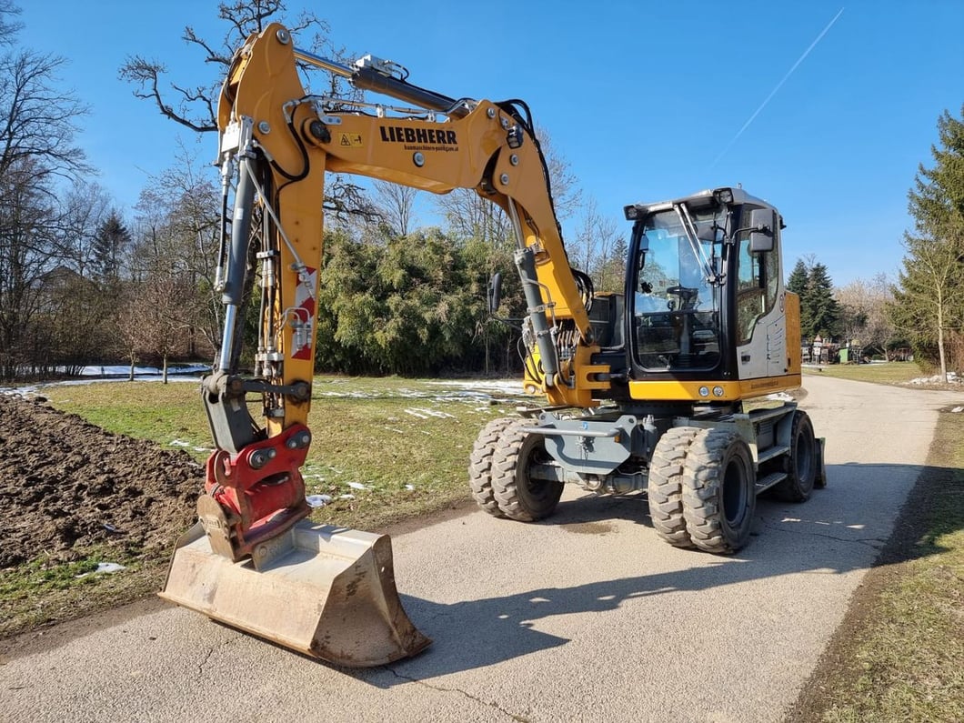 2024 Liebherr A910 COMPACT LITRONIC Wheel Excavator